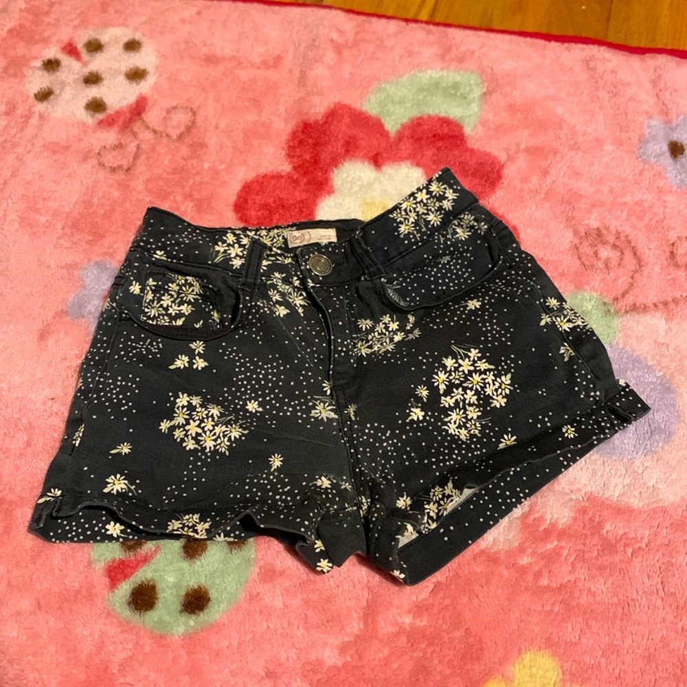 Faded floral print shorts